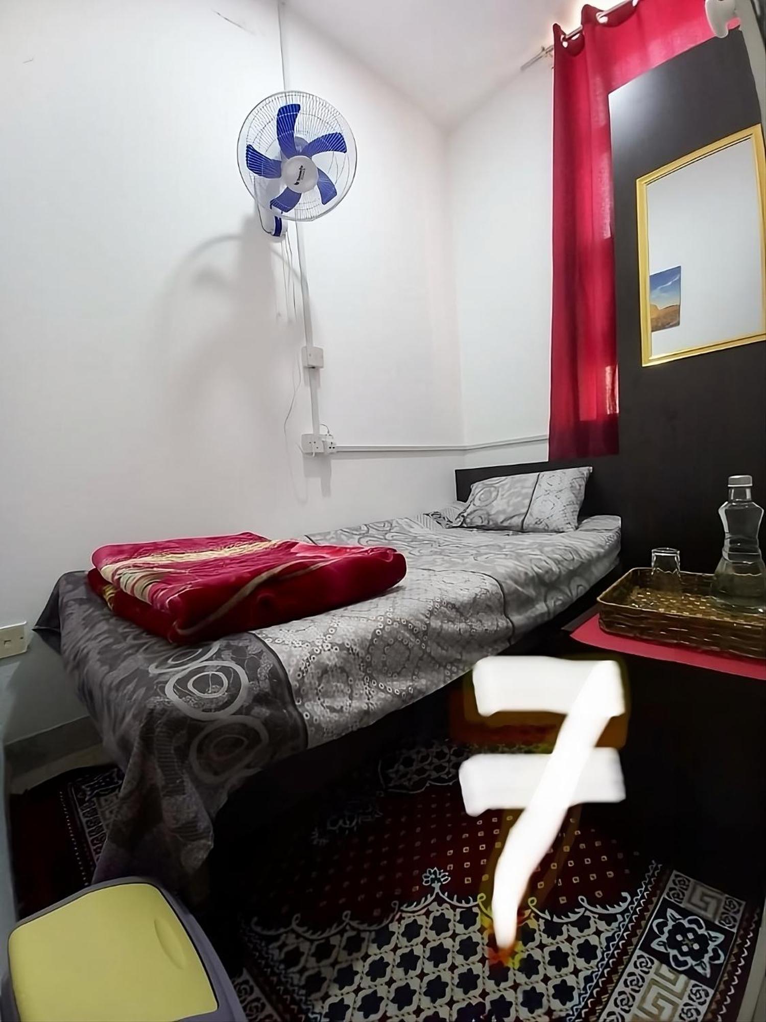 Only Male Gender Royal Luxury Partition Small Abu Dhabi